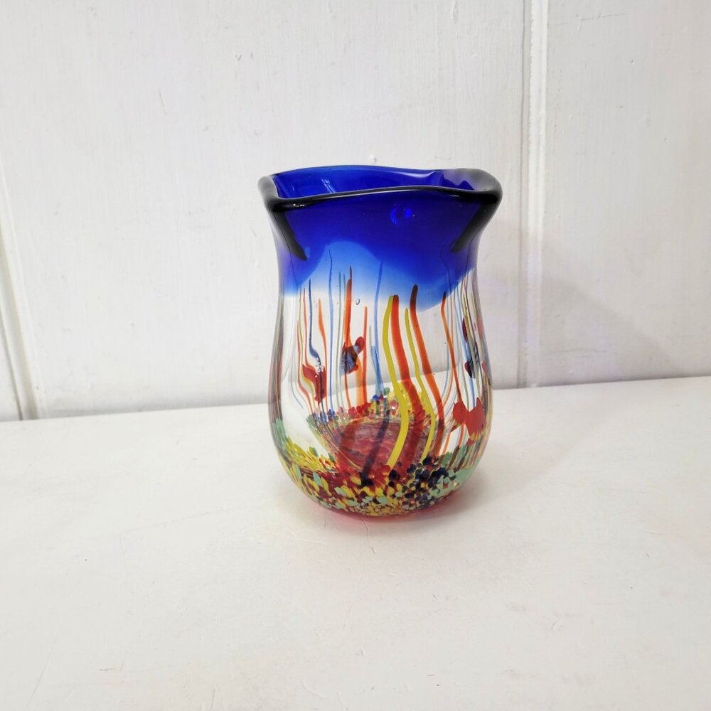 Art Glass Fish Vase - Picture 6 of 9